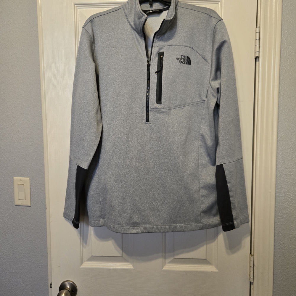 The North Face Men's Gray and Black Quarter-Zip Jacket